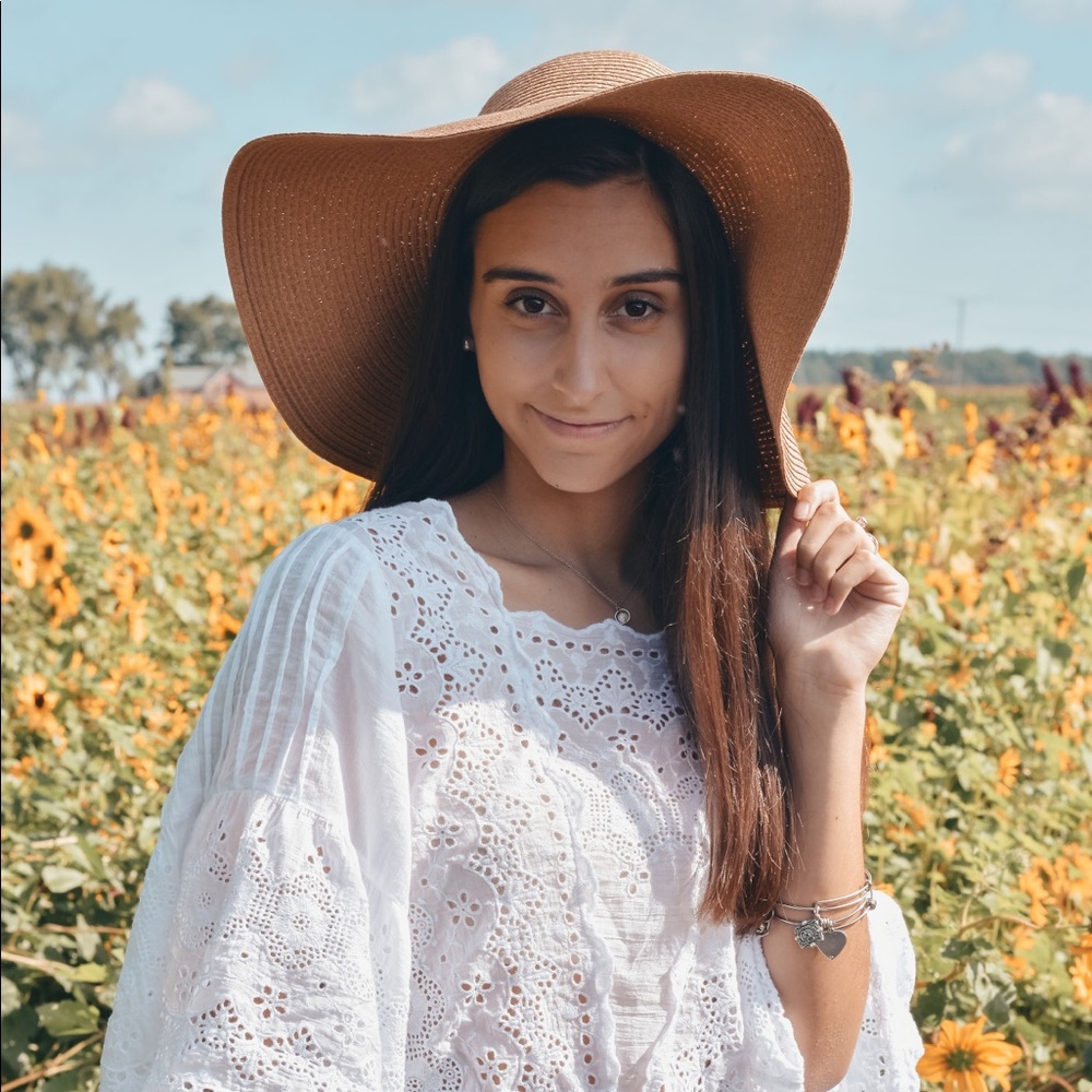 Meet your Posher, Mackenzie